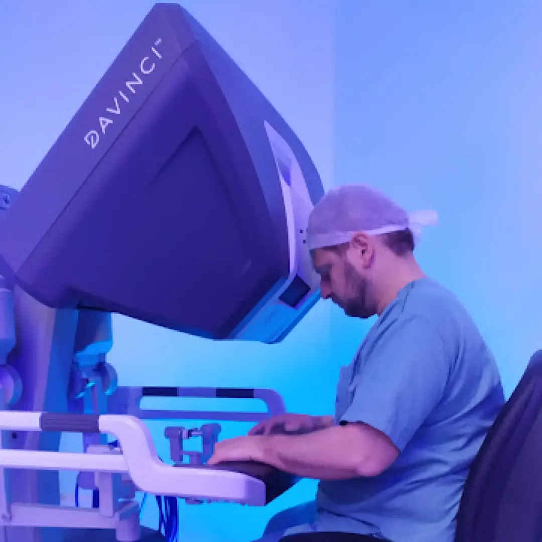 dr-leandro_chiarelli_cirurgia_robotica